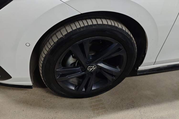 Used Volkswagen Golf 2023 280TSI DSG R-Line Lite