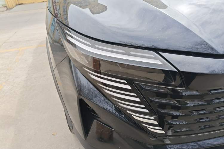 Used Nissan Qashqai 2025 Honor 2.0L CVT XV+ Leading Edition Right Front Headlight