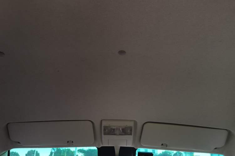 Used Jinbei New Hiace S 2021 1.5L Wealth Van Non-Air-Conditioned Version China VI Standard SWC15M