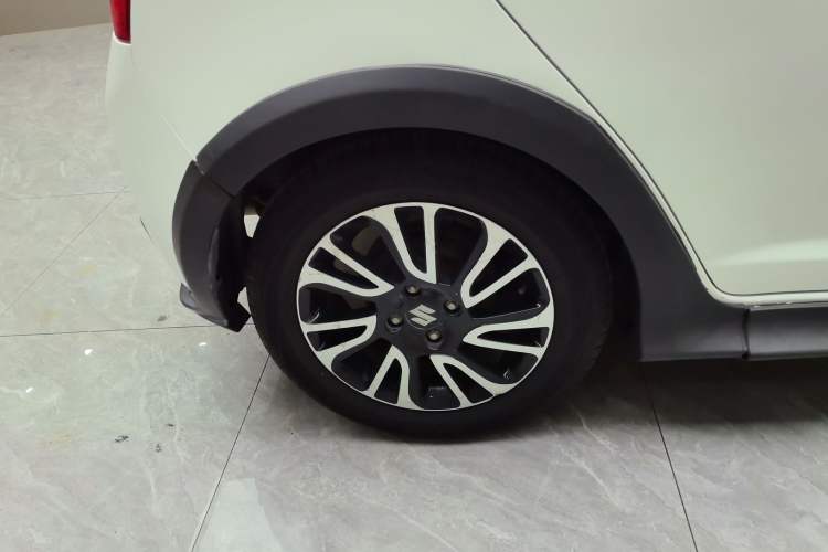 Used Suzuki Swift 2016 1.5L Automatic Fashionable Coolplay Edition