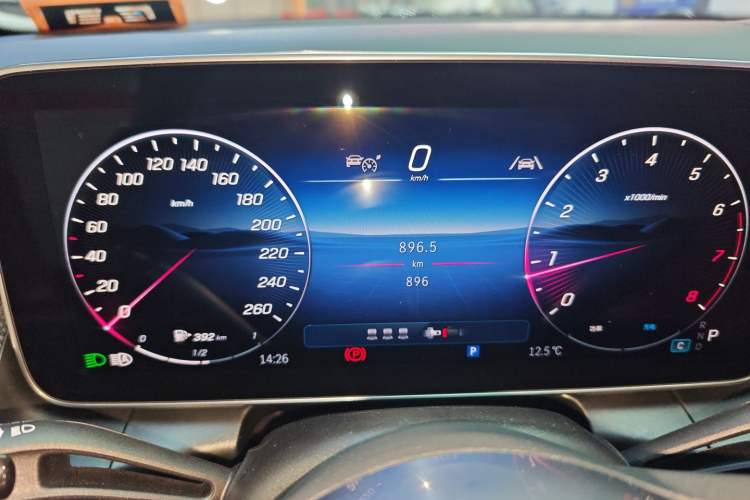 Used Mercedes-Benz GLC 2025 Refresh GLC 260 L 4MATIC Dynamic Edition Instrument Cluster