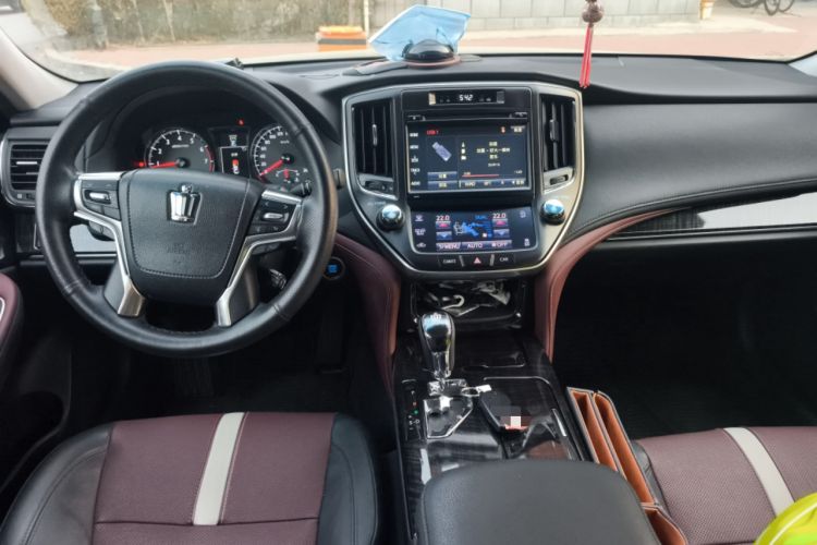 Used Toyota Crown 2017 2.0T Sport Edition
