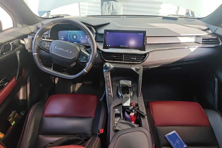 Used Lynk & Co 06 2020 1.5T JinPro model

