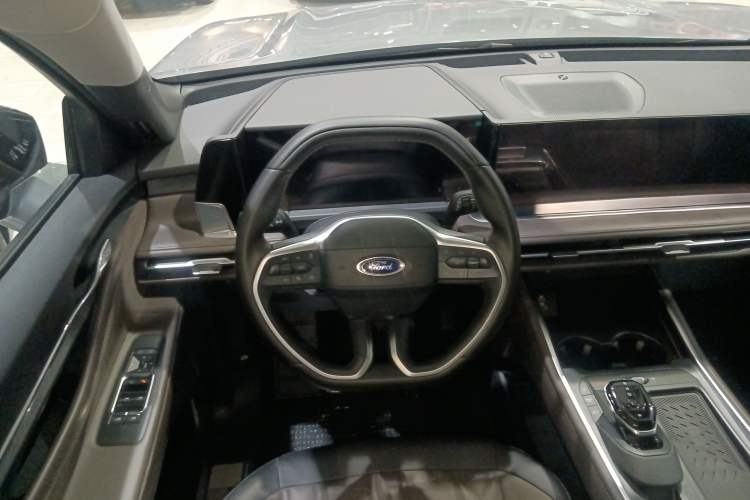 Used Ford Edge 2025 Ford Explorer L 2.0T EcoBoost E-Hybrid Four-Wheel-Drive 7-Seater Supreme Model
