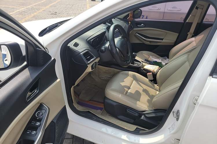 Used Ford Escort 2015 1.5L Manual Fashion Edition
