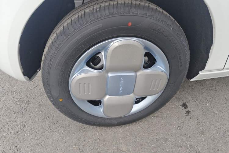 Used Geely Galaxy Panda 2024 Panda Mini 200km Dragon Edition