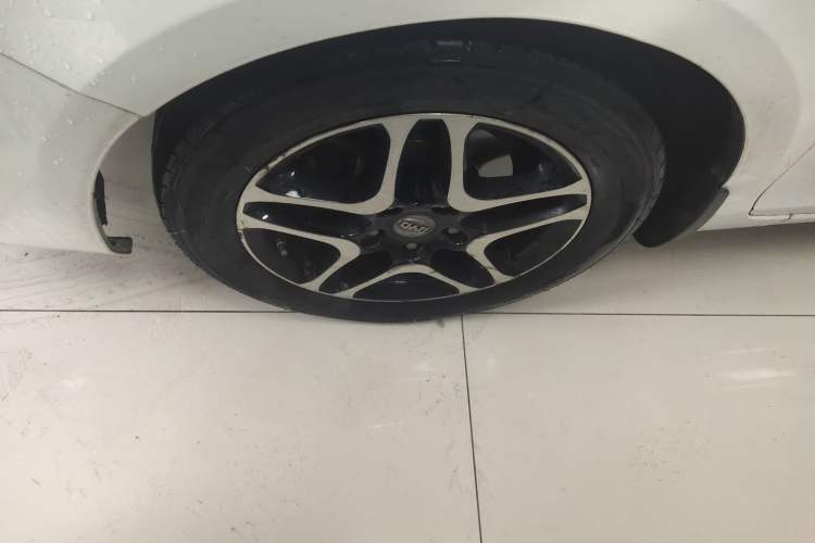 Used BYD G5 2014 1.5TID Automatic Flagship Model