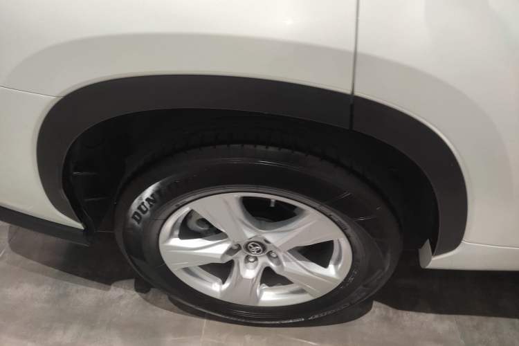 Used Toyota Highlander 2023 2.5L Smart Electric Hybrid Dual-Engine Two-Wheel Drive Elite Version 5 Seats
