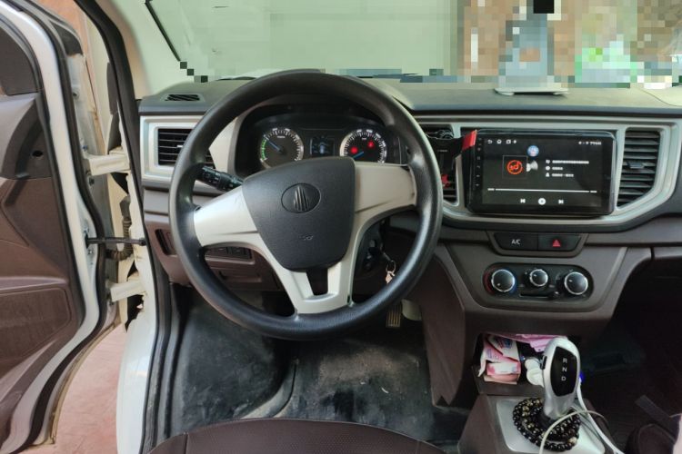 Used BAIC Ruixiang Boteng V2 EV 2022 Enclosed Van Standard Type Henan Lithium Battery Steering Wheel