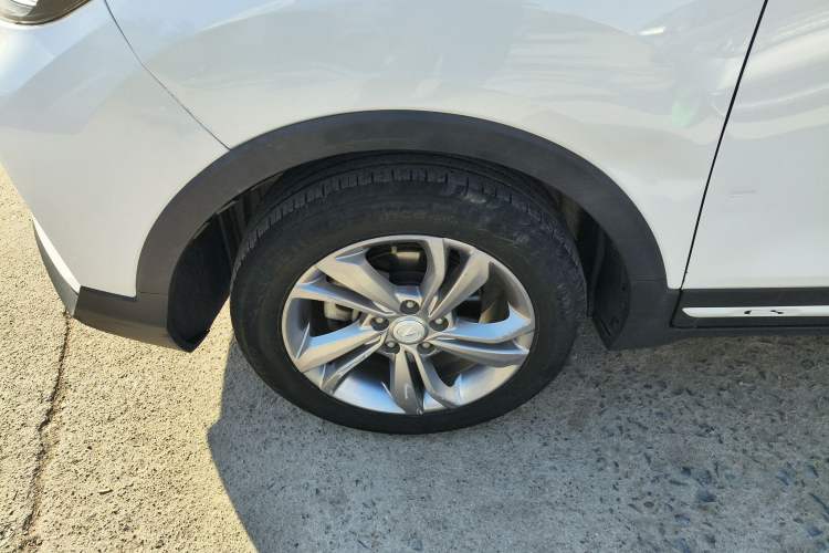Used Changan CS15 2019 1.5L Manual Entry-Level Version China VI Standard