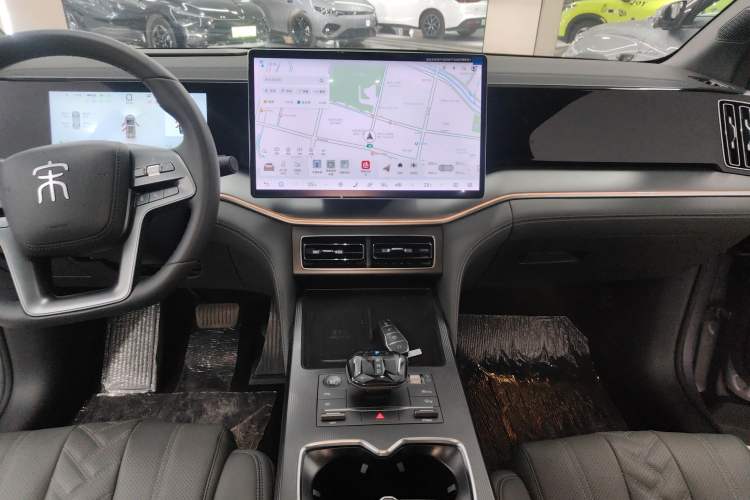 Used BYD Song L DM-i 2025 Intelligent Driving Version 112 km Beyond-Range Type