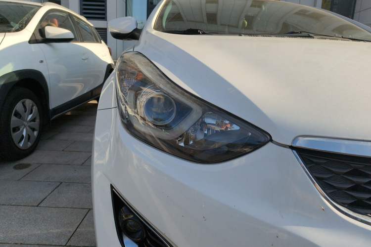Used Hyundai Elantra (5th Generation / Langdong) 2016 1.6L Automatic Prestige Model Right Front Headlight