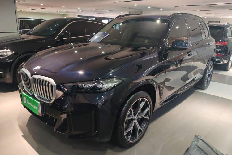 Used BMW X5 2023 xDrive 30Li Luxury M Sport Night Edition Package
