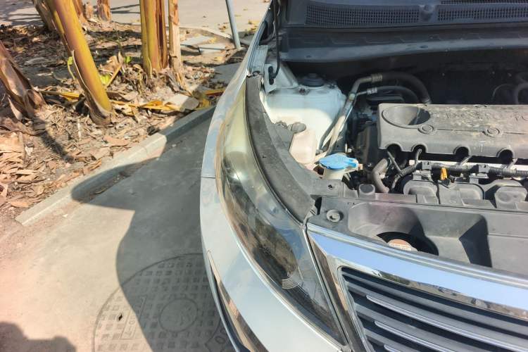 Used Kia Sportage R 2011 2.0L Automatic Two-Wheel Drive Premium Edition
