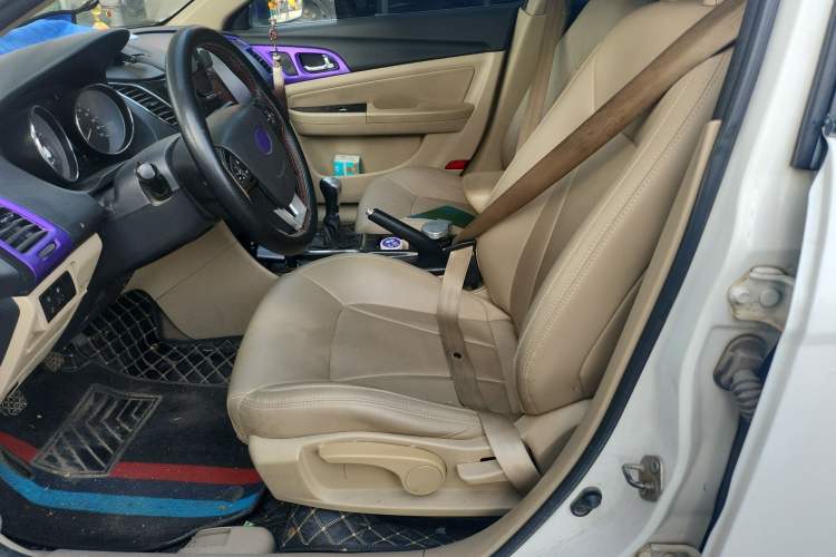 Used Bestune B50 2013 1.6L manual luxury version
