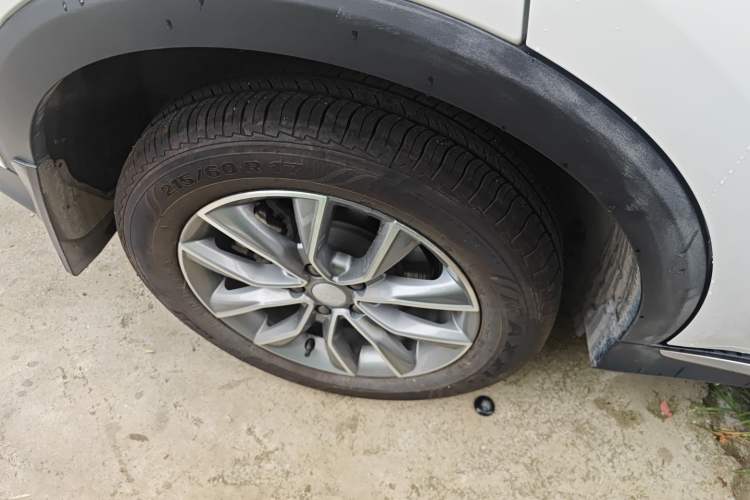 Used Roewe RX5 2023 PLUS 330TGI Automatic Trendsetting Smart Edition