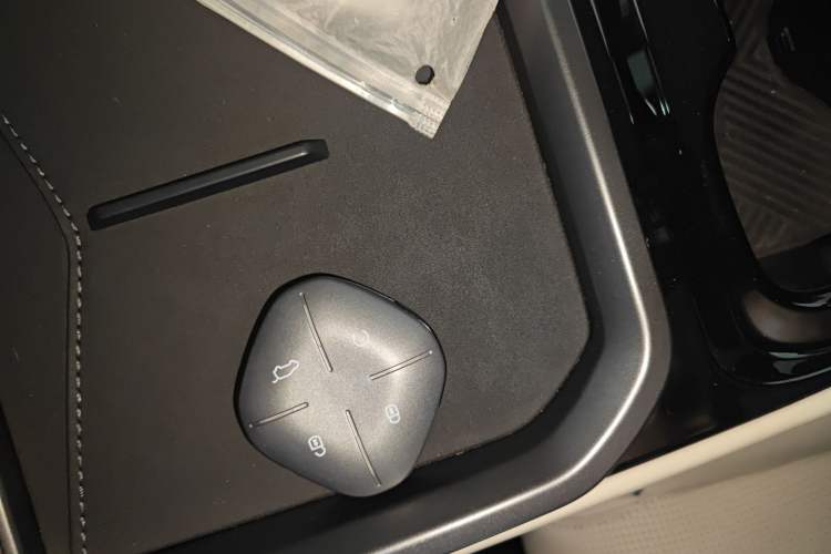 Used JETOUR Dashing 2025 1.5TD DCT Luxury Edition Vehicle Key