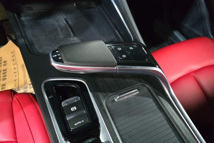 Used Changan UNI-T 2020 1.5T Prestige Version