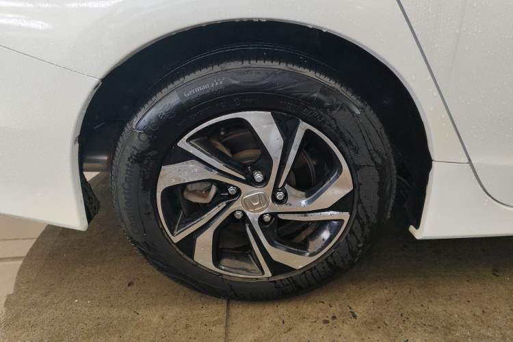 Used Honda Accord 2016 2.0L Elite Edition Right Rear Wheel Hub
