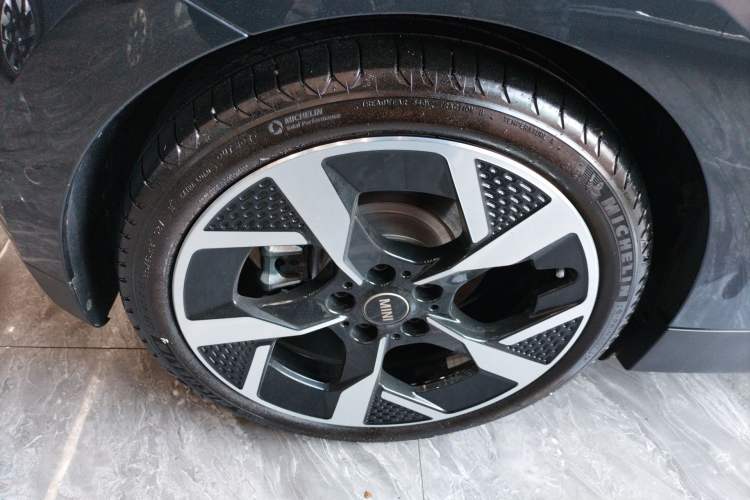 Used MINI Electric COOPER 2024 452km COOPER SE Artist
