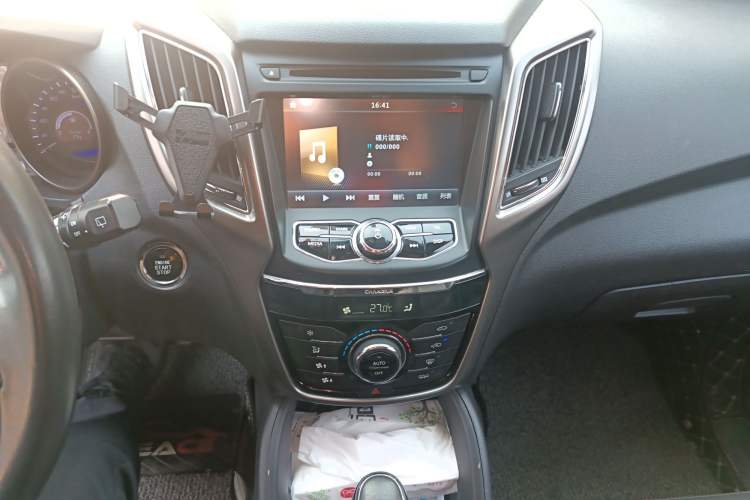 Used Changan CS75 2014 1.8T Automatic Elite Model China IV Standard
