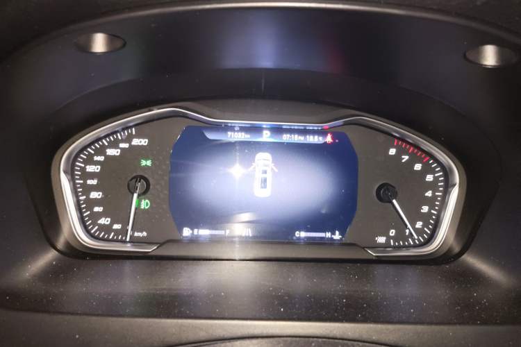 Used SAIC MAXUS G20 2020 2.0T Gasoline Automatic ZhiZun Edition Instrument Cluster