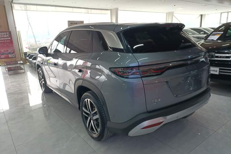 Used BYD Song L DM-i 2025 Intelligent Driving Version 112 km Beyond-Range Type