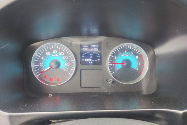 Used Jinbei Gold Hiace M Classic 2023 1.5L Engineering Lion Passenger Vehicle 5/6/7 Seats Instrument Cluster