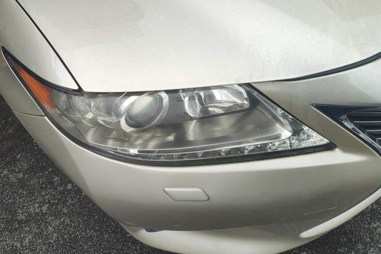Used Lexus ES 2013 300h Elite Edition