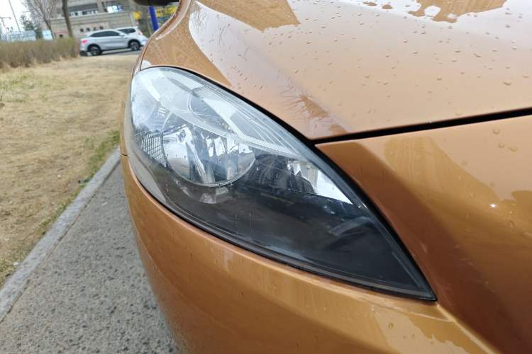 Used Volvo V40 2013 2.0T Zhiyi Edition Right Front Headlight