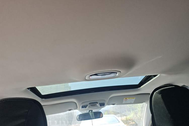 Used Geely Auto Emgrand 2021 UP 1.5L CVT Luxury Model Headliner