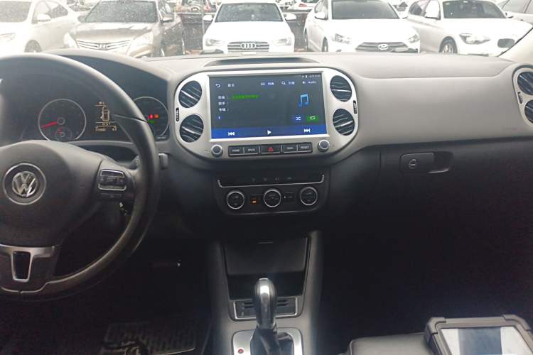 Used Volkswagen Tiguan L 2013 1.8 TSI Automatic Two-Wheel Drive Comfort Edition
