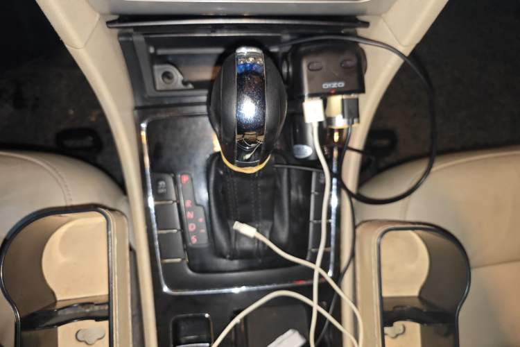 Used Volkswagen Passat 2013 1.8TSI DSG Prestige Edition Gear Lever