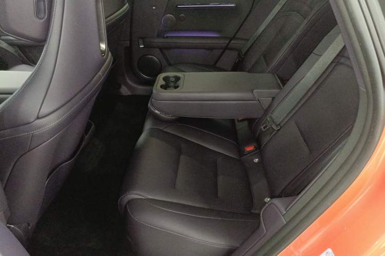 Used Avatr 06 2025 Ultra Pure Electric Edition Left Rear Seat