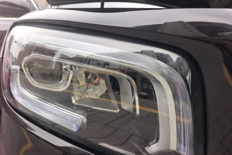 Used Mercedes-Benz GLB 2020 Updated GLB 200 Dynamic Edition Right Front Headlight