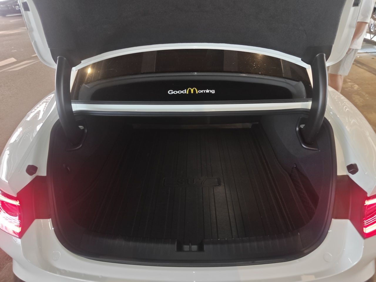 Xiaomi Auto SU7 2024 Rear-Drive Long-Range Intelligent Driving Version — снимка 16