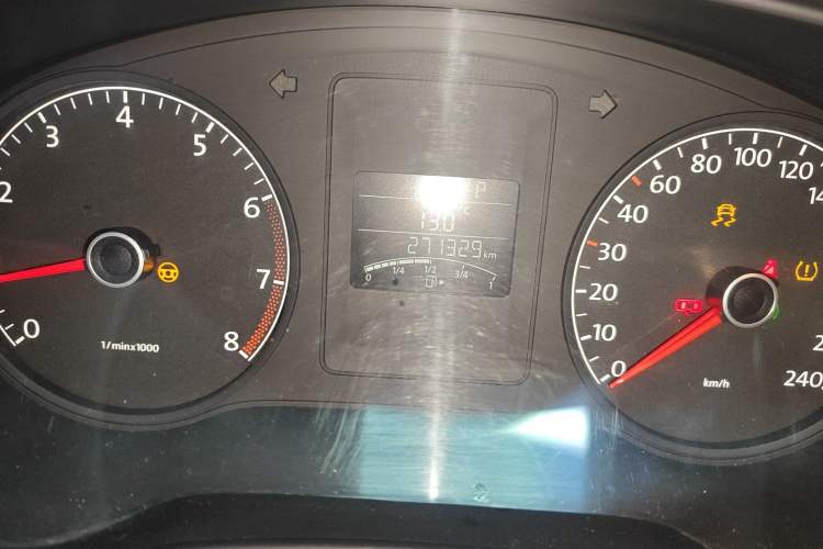 Used Volkswagen Sagitar 2014 1.6L Automatic Comfort Model
