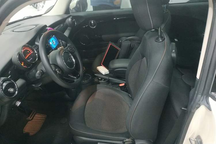 Used MINI 2019 1.5T ONE PLUS Left Front Seat