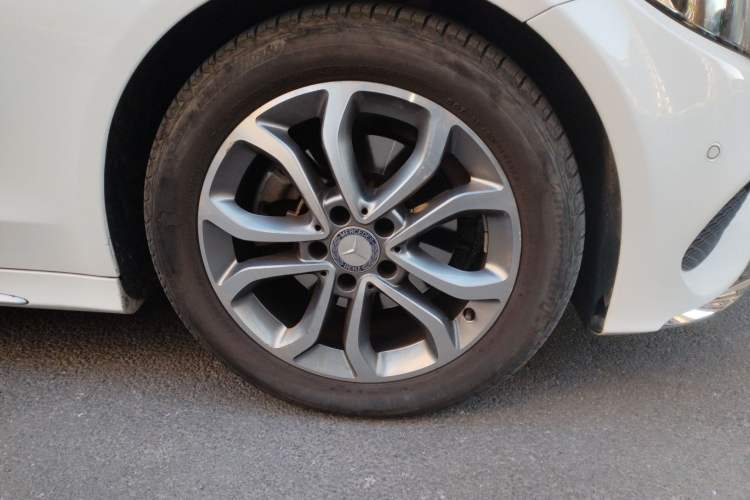 Used Mercedes-Benz C-Class 2015 C 200 L Sport Edition
