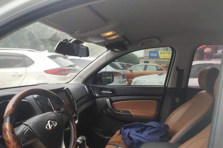 Used Oshan CX70 2017 CX70T 1.5T Automatic Luxury Edition