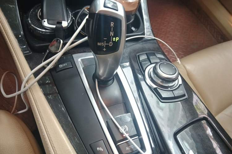 Used BMW 5 Series 2012 523Li Leading Model