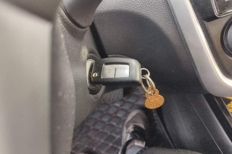 Used Nissan Tiida 2016 1.6L CVT Cool Dynamic Edition