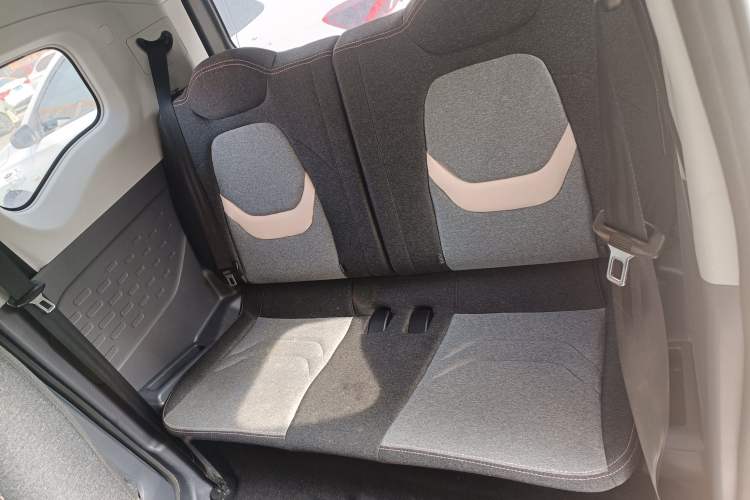 Used Chery QQ Ice Cream 2022 170km Sundae Phosphate Lithium-Ion Left Rear Seat