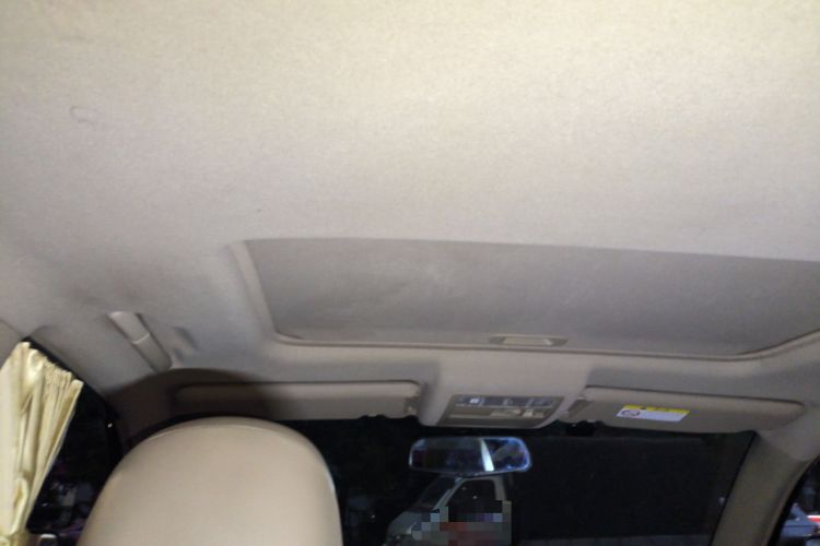 Used Toyota Highlander 2012 2.7L Two-Wheel Drive 7-Seater Luxury Edition Headliner