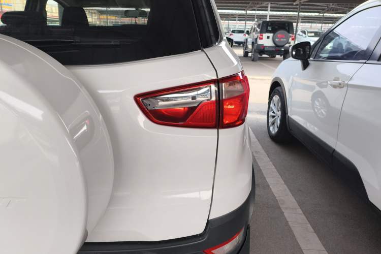 Used Ford EcoSport 2013 1.5L Automatic Fashion Model