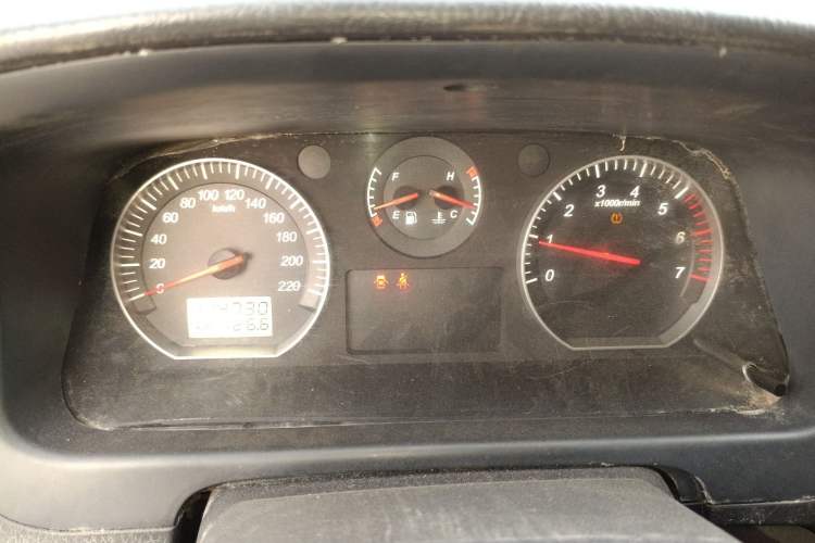 Used Foton Scenic G5 2021 2.0L Gasoline Commercial Version 6-Seater Multi-Purpose Passenger Vehicle 1TZS
