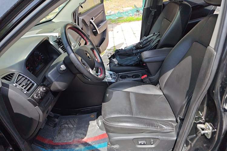 Used Chevrolet Captiva 2012 2.4L 4x4 Flagship Edition 7 Seats Left Front Seat