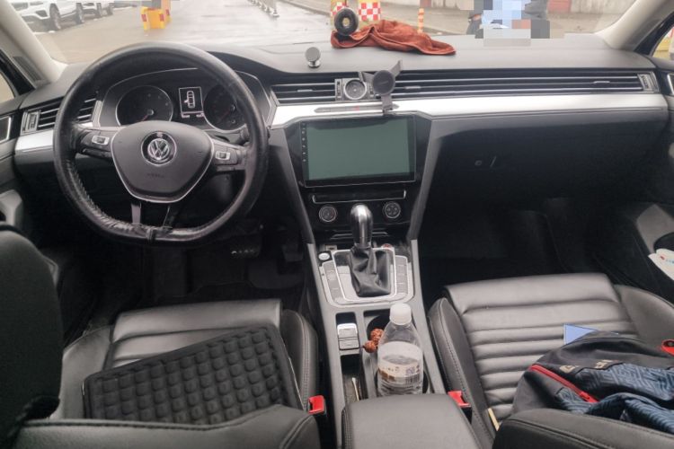 Used Volkswagen Magotan 2019 330TSI DSG Leading Edition China V Standard
