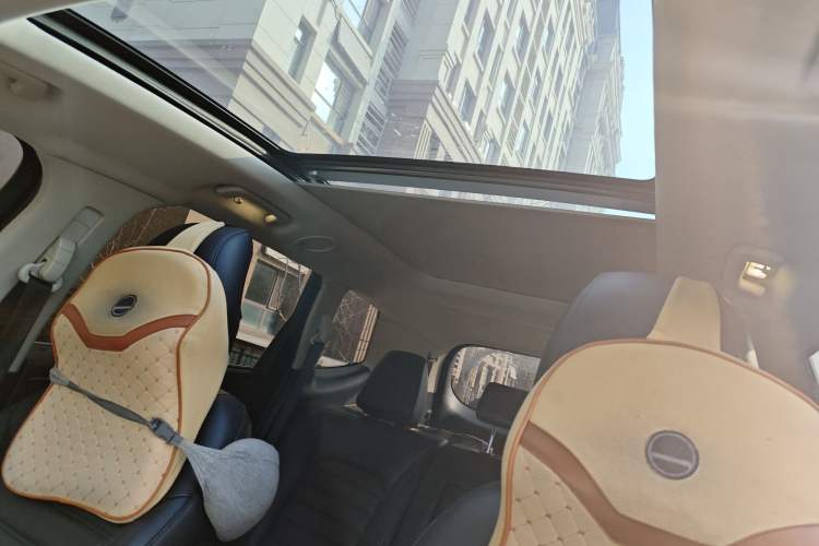 Used Ford Edge 2016 EcoBoost 245 Four-Wheel Drive Titanium Edition 7-Seater
