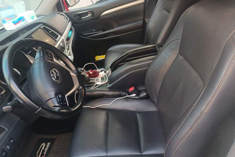 Used Toyota Highlander 2018 2.0T Four-Wheel Drive Prestige Version 7 Seats China VI Standard